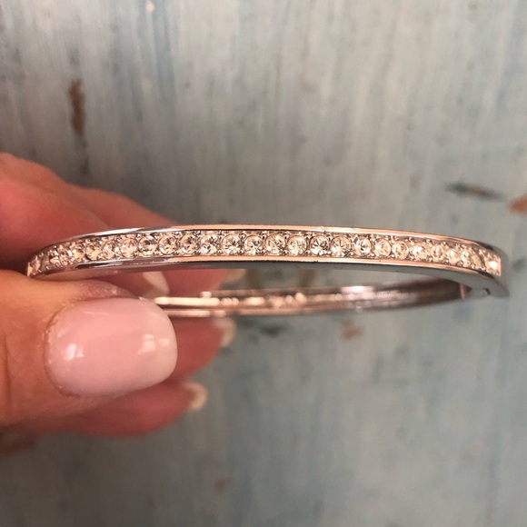 Swarovski sterling silver hinged bracelet loaded with Swarovski crystals - Picture 2 of 10